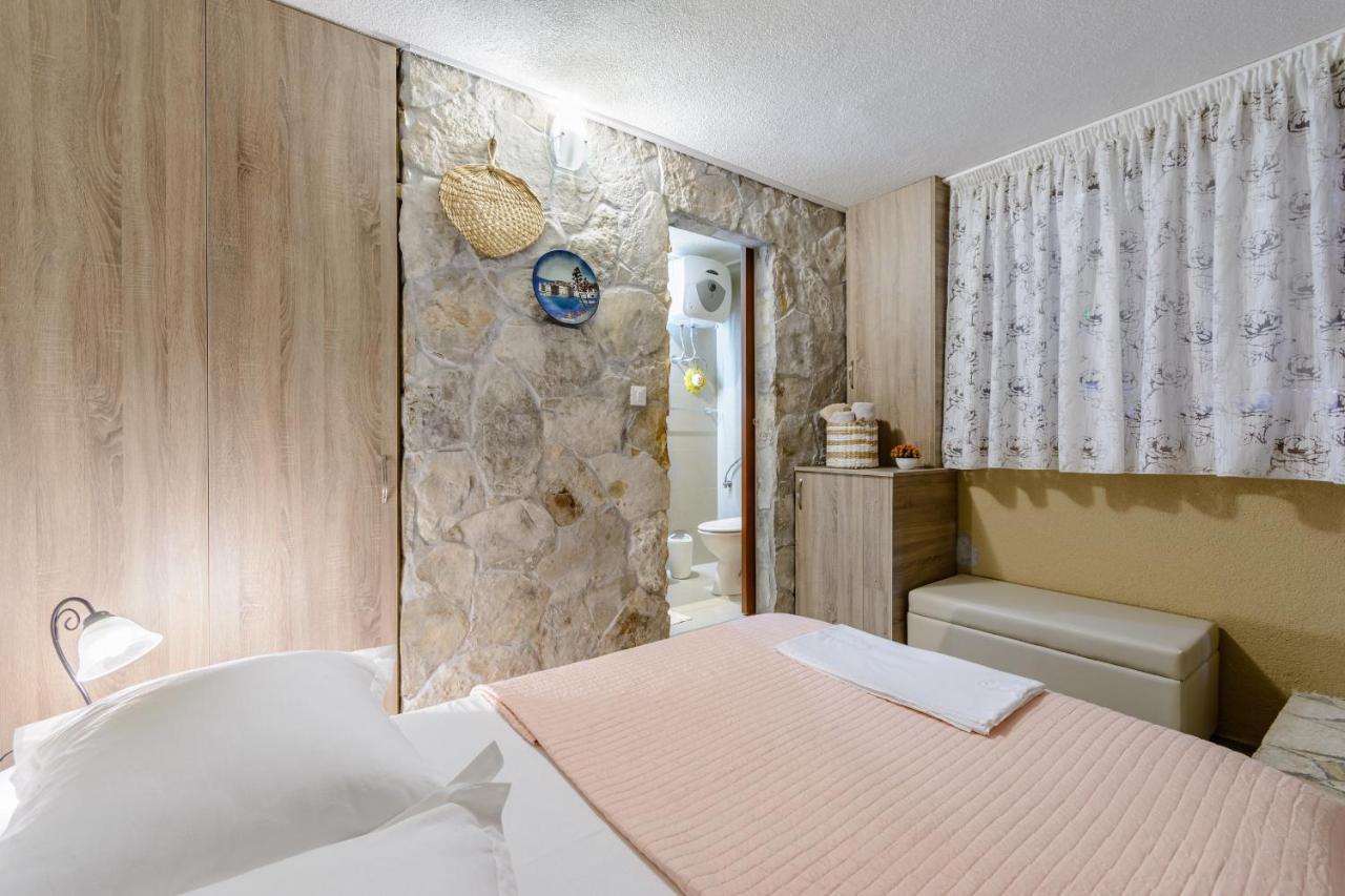 Villa Secluded Paradise Омиш Экстерьер фото