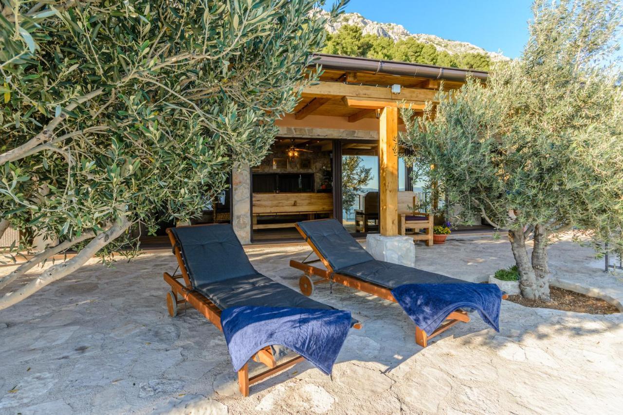 Villa Secluded Paradise Омиш Экстерьер фото